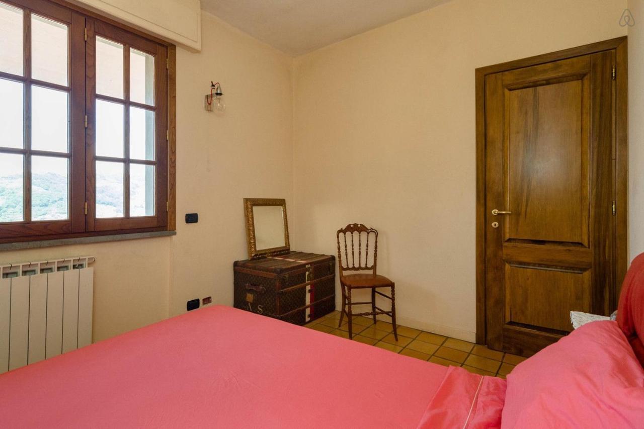 Room In Villa - Room In The Hills With Garden And Sea View San Salvatore  Esterno foto